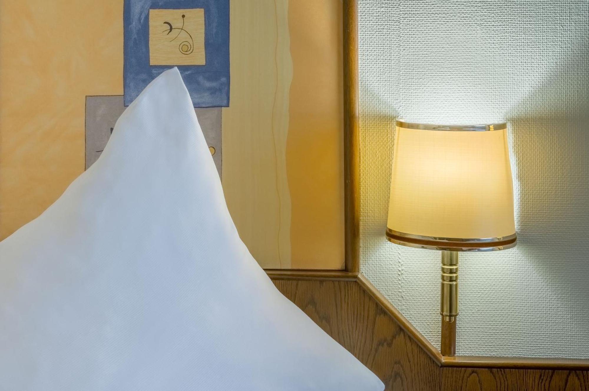 Aspire Oldenburg, Trademark Collection By Wyndham Luaran gambar